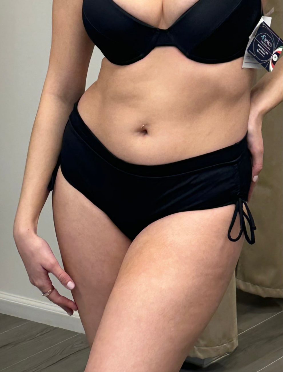 תחתון ביקיני דגם קופנגן צבע שחור