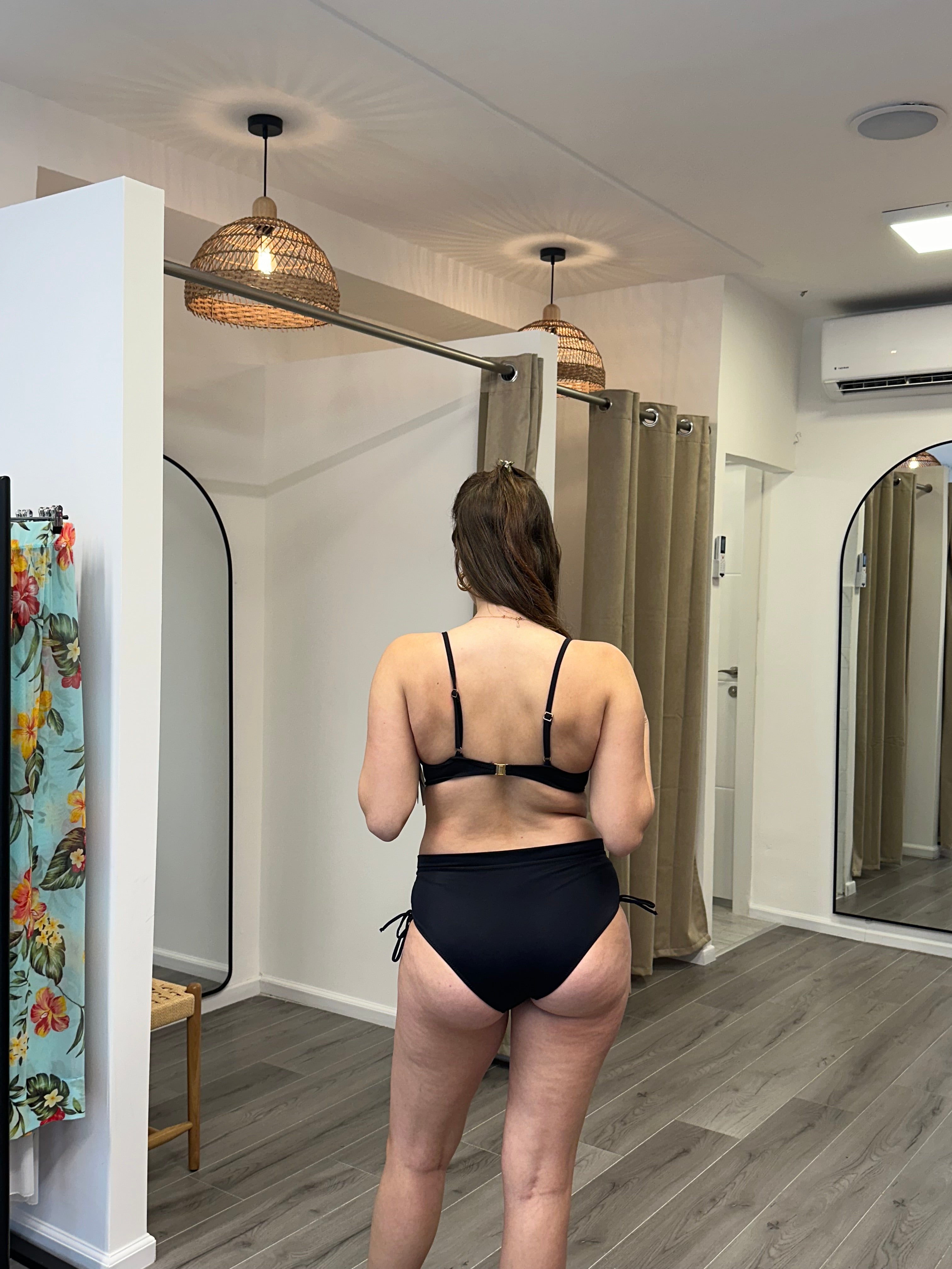 חזיית ברזלים דגם קופנגן צבע שחור