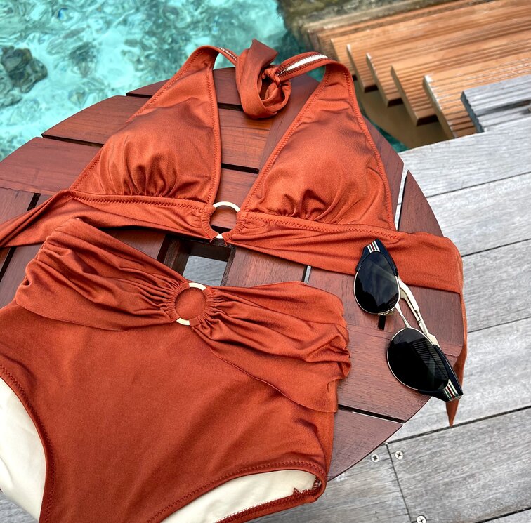 ביקיני תחתון גבוה דגם סהרה צבע קינמון