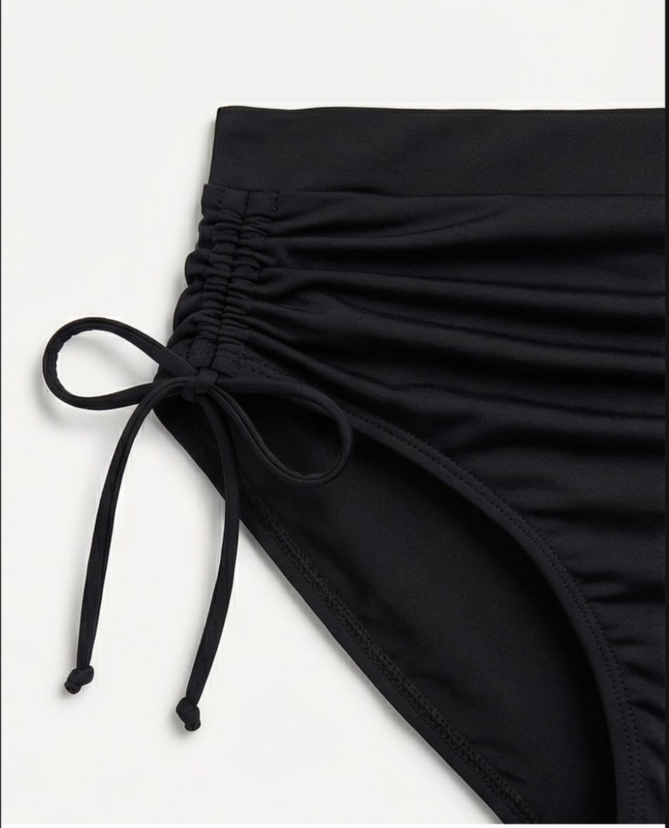 תחתון ביקיני בייסיק עם כיווצים בצדדים שחור