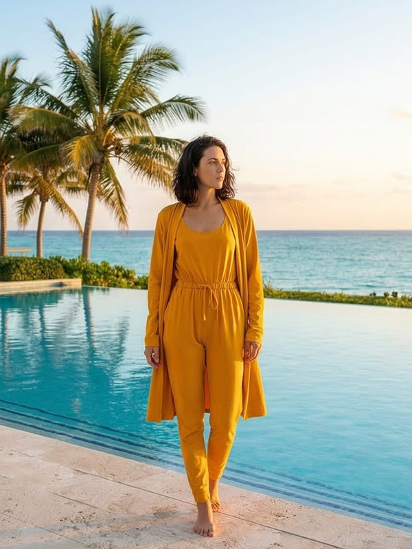 מחיר מיוחד למלאי אחרון. סט ריזורט שני חלקים – אוברול וקרדיגן מידות 36-38