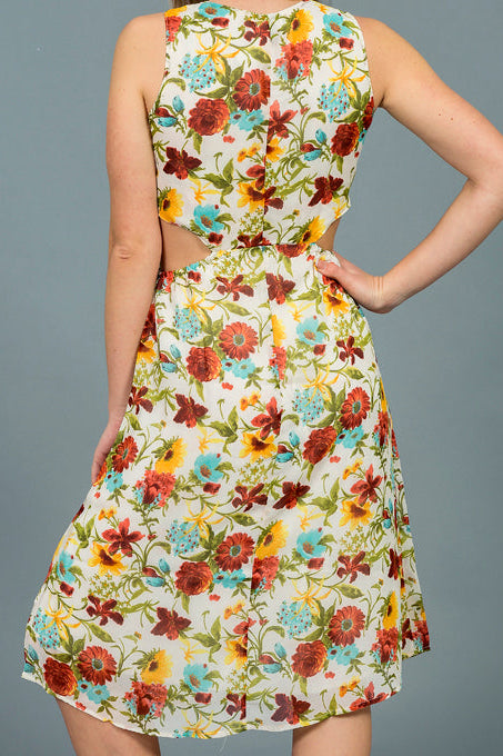 שמלת פתחים במותן הדפס לבן מידות 36-40